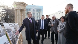 Губернатор обсудил восстановление бывшей гостиницы «Метрополь» в Ессентуках 