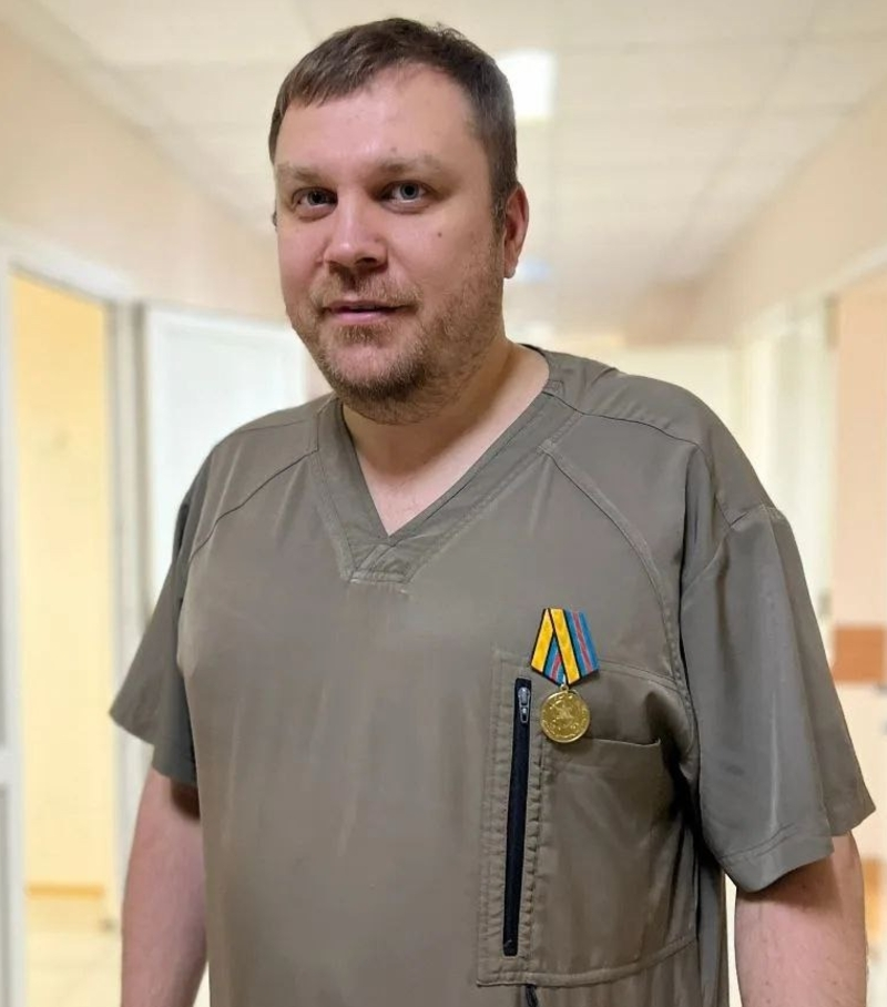 Хирург Ессентукской больницы награждён медалью минобороны России