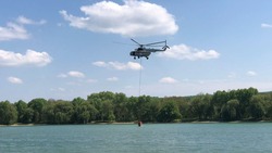 Спасатели МЧС провели на ессентукском озере учения с вертолётом