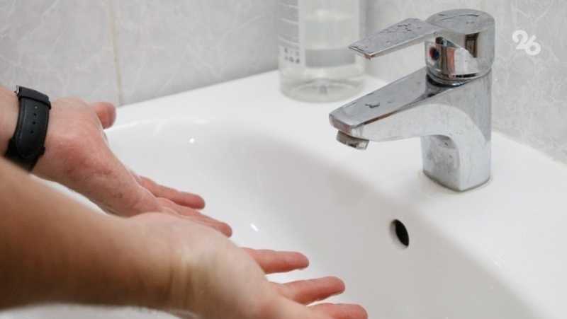 Горячую воду временно отключили из-за замены трубы в Ессентуках 