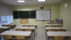 В новую школу в Ессентуках скоро начнут завозить мебель