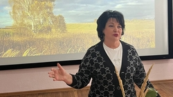 Школьники Ессентуков устроили концерт в честь Дня рождения Сергея  Есенина 