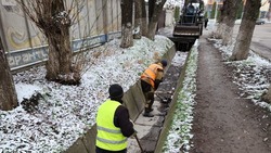 Городские улицы убирают в Ессентуках 