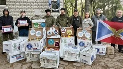 Собранные на акции в Ессентуках посылки для бойцов СВО доставили в ЛНР