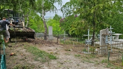 Мэр Ессентуков: В преддверии Пасхи на всех погостах идёт активная уборка