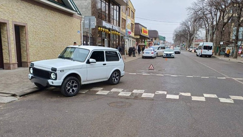 Несовершеннолетний водитель сбил двух детей в Ессентуках