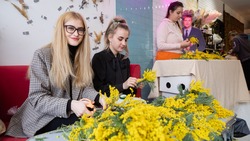 Жёнам и матерям участников СВО устроили День красоты в Ессентуках