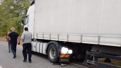 Легковушка и фура попали в ДТП на Кавминводах