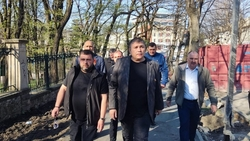 Глава Ессентуков проверил строительные площадки курорта