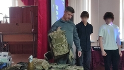 Ветеран СВО провёл урок мужества для учеников школы №10 Ессентуков