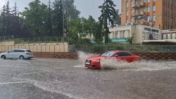 Ливень с градом обрушился на Ессентуки 23 июня