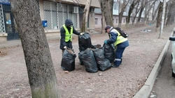 Активисты провели первый в 2025 году мини-субботник в Ессентуках