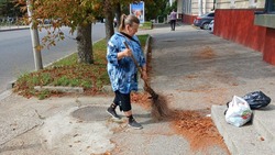 Ливнёвки и прибордюрные участки расчищают в Ессентуках 17 августа