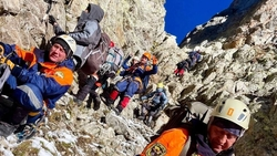 Ессентукские спасатели отточили навыки эвакуации пострадавших на горных вершинах