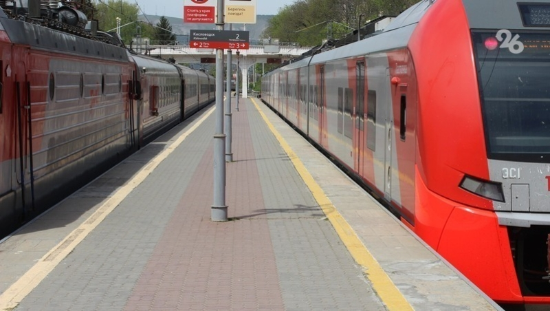 Электричка сбила насмерть женщину в Ессентуках