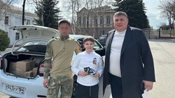 Автомобиль для бойцов Белгородской области передали в Ессентуках