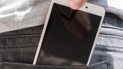 Ессентучанин забрал забытый туристкой телефон