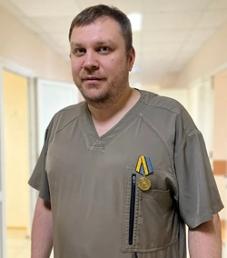 Хирург Ессентукской больницы награждён медалью минобороны России