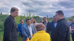 Глава Ессентуков встретился с жильцами дома по поводу неработающей канализации
