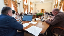 Глава Ессентуков обсудил подготовку к зиме и новогодние праздники