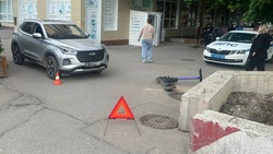 Автомобилистка сбила ребёнка на самокате на тротуаре в Ессентуках